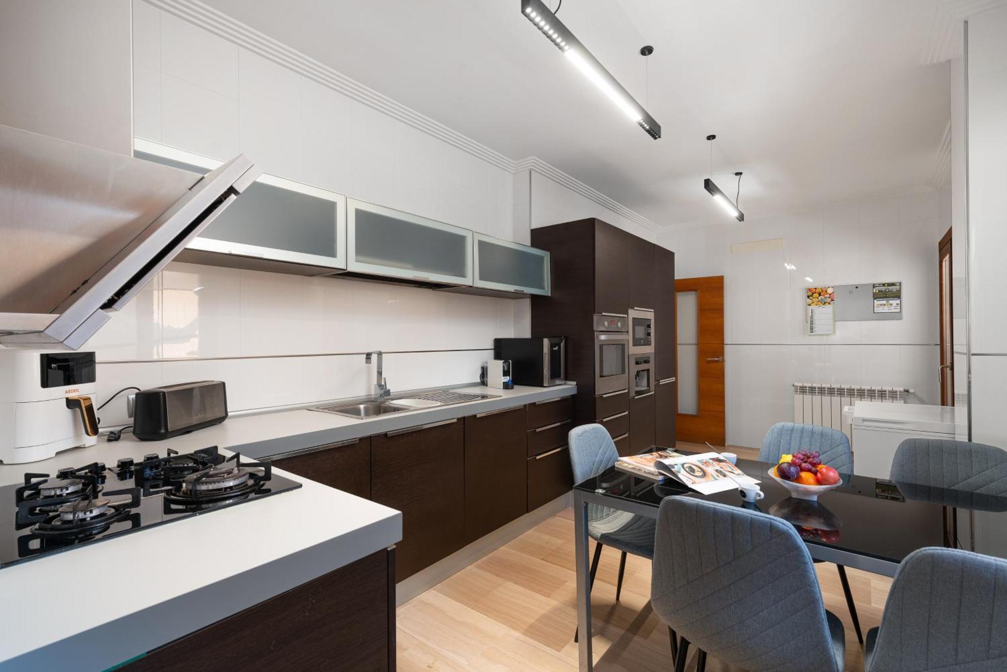 Joan -maria- Apartment *